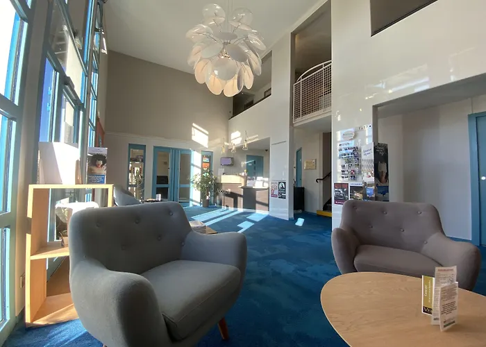 Brit Hotel Essentiel De Granville